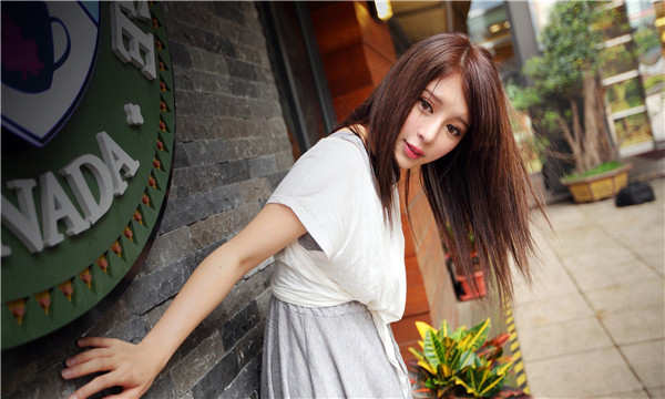 兴城想找一个女性生孩子给报酬-｛找个女人生孩子多少钱｝